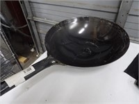 NEW 16" WOK W/HANDLE