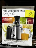 JUICE EXTRACTOR