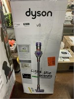 Dyson V8 vacuum light use