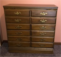 8 Drawer Chest of Drawers 40.5 x 18 x 42
