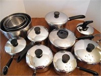 7 Nesting Stainless Bowls & 18 Pcs. Cookware