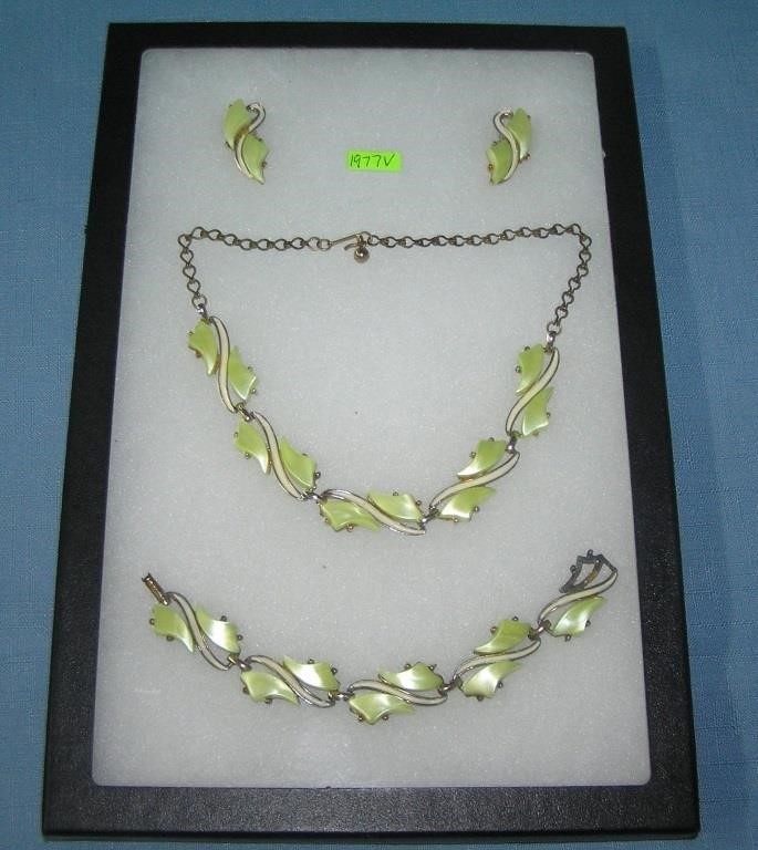 Vintage Lucite necklace, earring and bracelet set