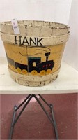 Small wooden hank bucket