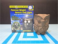 Cast iron owl & motion sensor owl light