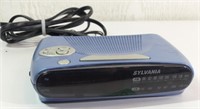 Sylvania Alarm Clock - AM/FM Radio, used/works