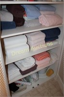 Contents of 4 Shelves incl Towels