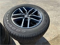 2019 Jeep Rims/Goodyear Wrangler P265/60R18 Tires