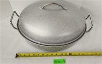 Roaster pan and tray. Unknown brand.