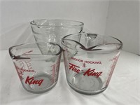 3 glass measuring cups. 2, 4 and 8 cups.