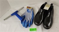 Rubber Shoes - Size 10, gloves and squeegee.