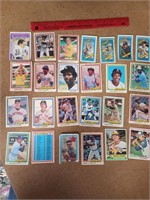 Lot of Vintage baseball cards Topps, Kelloggs
