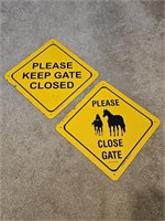 Lot of 2 "Please Close Gate" Metal Signs