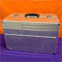 D-Flite Metal Art / Toolbox, Contents Included