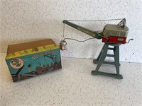 VINTAGE - GOLIATH TIN CRANE - WITH ORIGINAL BOX!