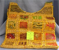 Vintage decorated carryall bag