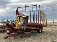 New Holland 1033 PT Bale Wagon