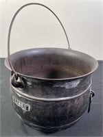 Sperry Cast Iron 3 Footed Cauldron
