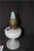 Vintage Aladdin Model B Solitaire Oil Lamp
