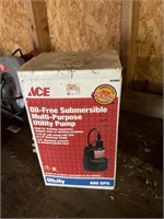 Ace Oil Free Submersible Utility Pump, 660 GPH