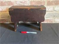 SMALL WOODEN STOOL WITH SECRET
