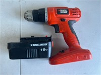 BLACK & DECKER 18V DRILL WITH BATTERY