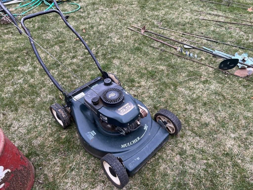 CRAFTSMAN 20'' MULCHER PUSH MOWER APPEARS TO