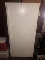 Refrigerator (29" W x 65" Tall)