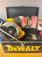 Dewalt saw w/ blades metal box and charger