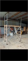 Metaltech scaffold with top rail