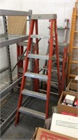 6'  fiber glass orange step ladder