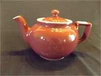 Tea pot-unmarked---maroon