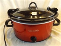Large Crock Pot w/ Clamp on lid, 3 settings