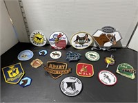 Lot: horse related badges