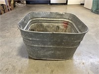 Galvanized wash tub