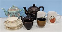 Teapots/mugs/saucers