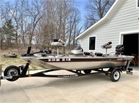 2005 Bass Tracker Pro Team 165 - 25 HP 2 Stroke