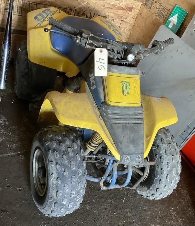 SUZUKI FOUR WHEELER. DOES NOT RUN