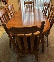Hardwood dining table & chairs