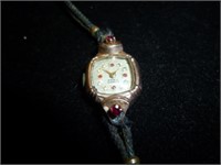 Lucerne 14k Gold Bezel 17 Jewel Lady's Watch