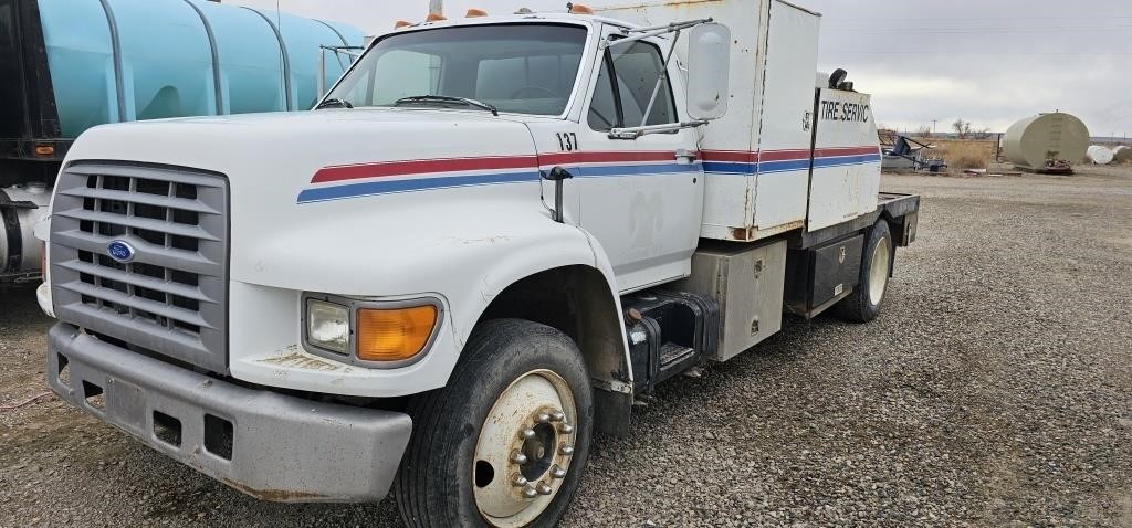 1996 Ford F700