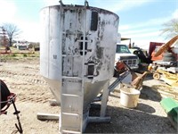 FEED BIN W/ 3 IN ELECTRIC AUGER