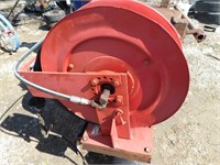 GREASE PUMP AND HOSE REEL