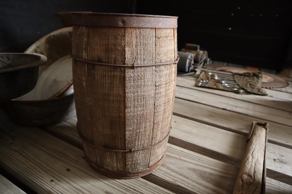 24in Wooden Barrel