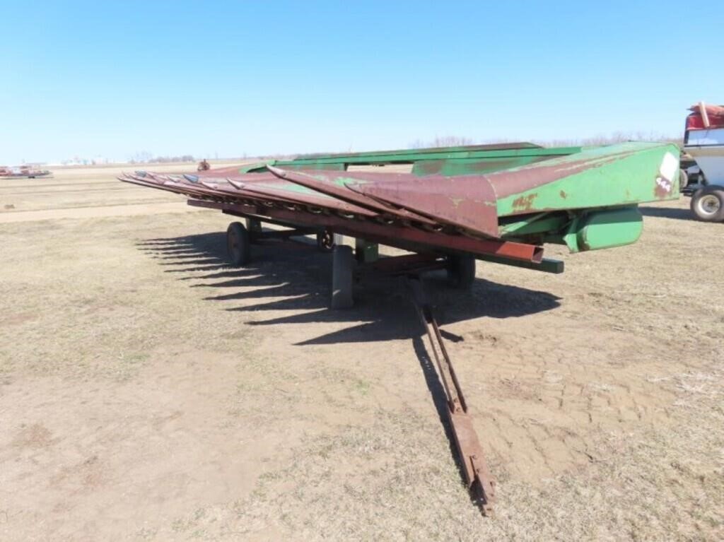 JD 12R24" Corn Head w/ Hmde Trailer #422596