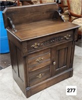 Country Victorian Splash Back Commode