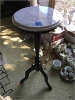 Vintage hard wood marble top pedestal/side table.