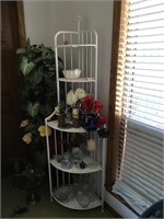 Metal and wicker 5 1/2 foot folding corner shelf,