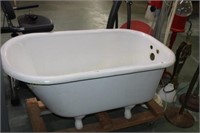 Footed Butlers Tub 48x26x23
