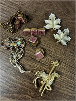 Lot of Beautiful Vintage Jewelry