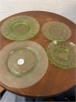4 Uranium Glass Plates